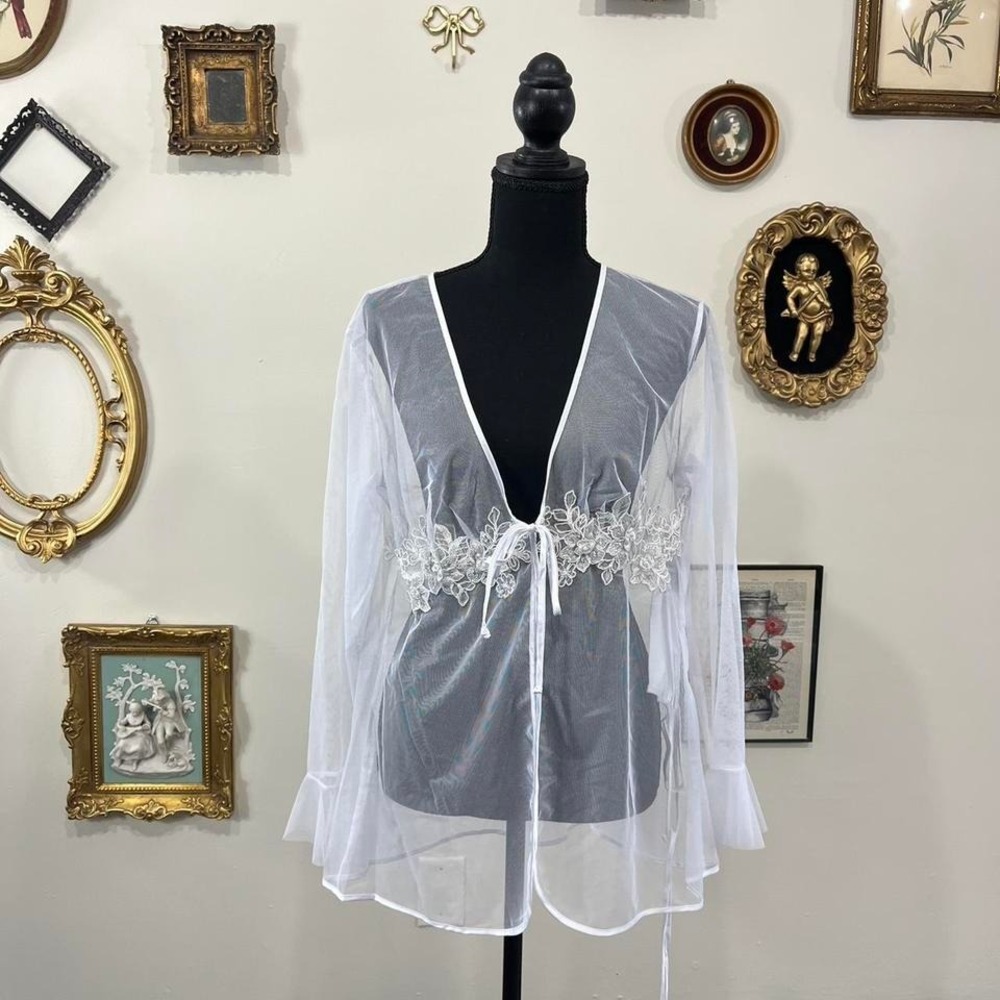 Vintage Y2K Shirley of Hollywood Sheer White Lace Tie Robe